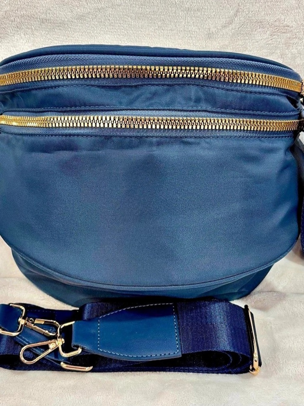 New Blue Crossbody Bum Bag w/ long strap size inclusive
